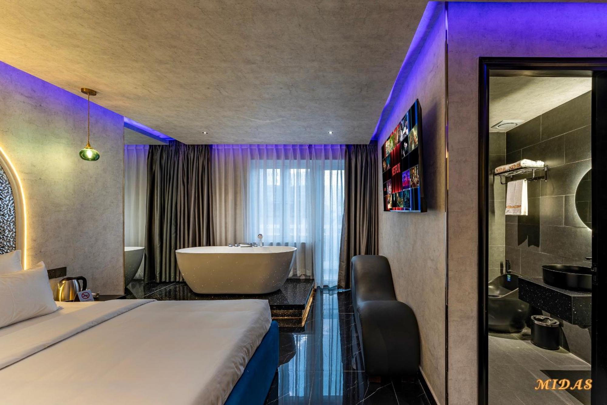 Midas Hotel 2 Хошимин Экстерьер фото