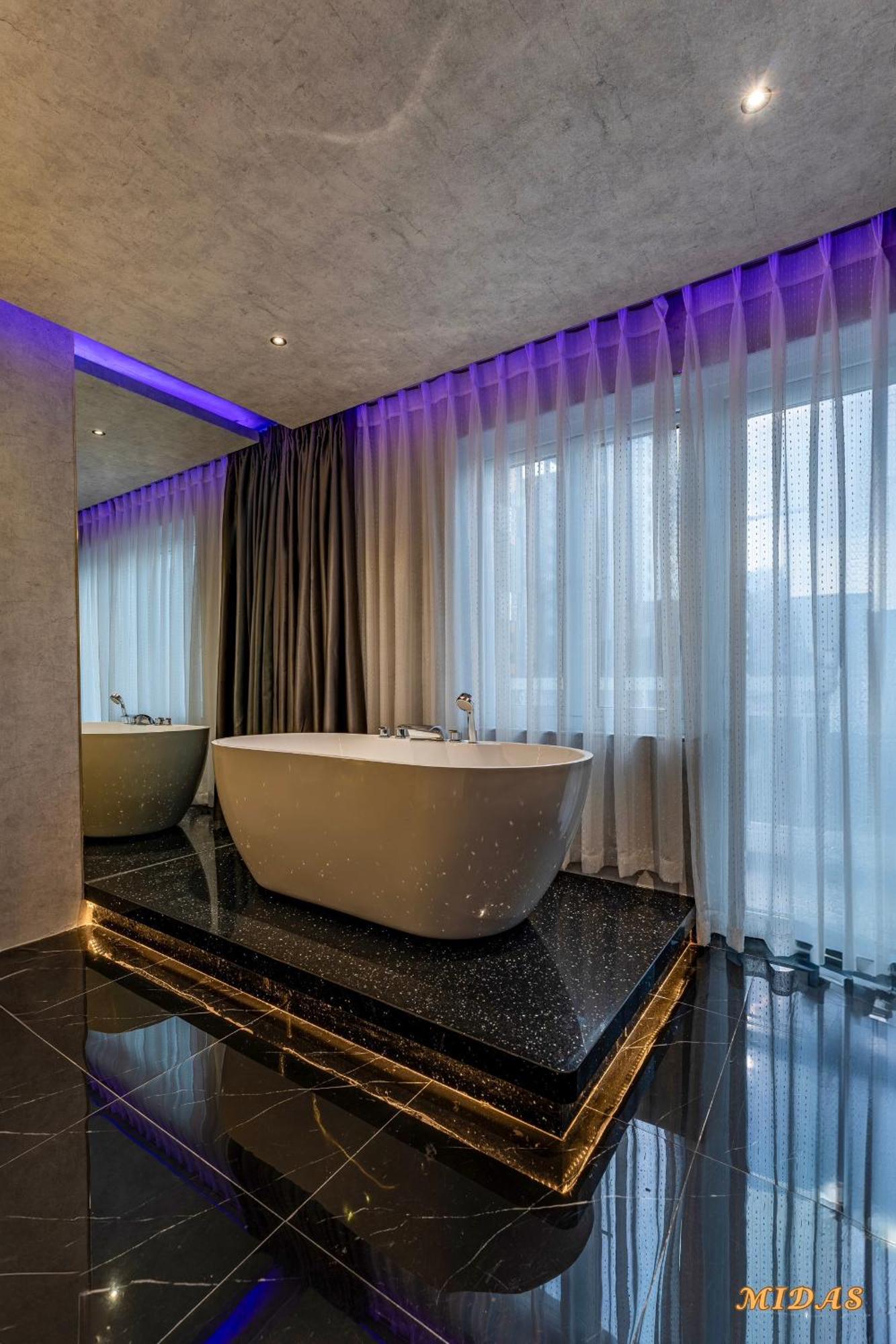 Midas Hotel 2 Хошимин Экстерьер фото